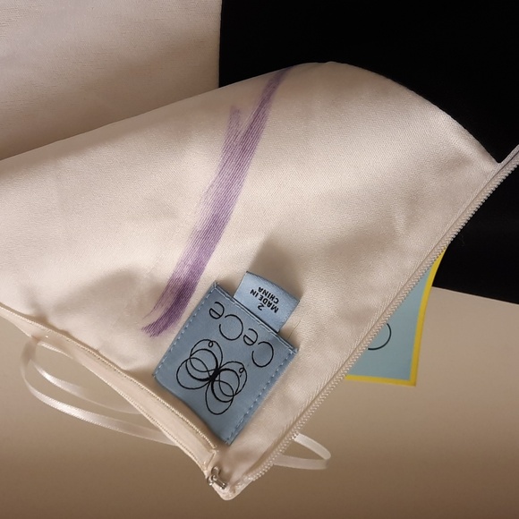 NWT, CeCe Colorblock Bow Dress (flaws) - Picture 13 of 16